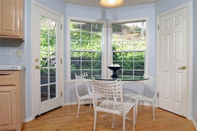 55 Rhinestone Terrace San Rafael, CA 94903 - Photo 6 of 13 Gallery Image 6