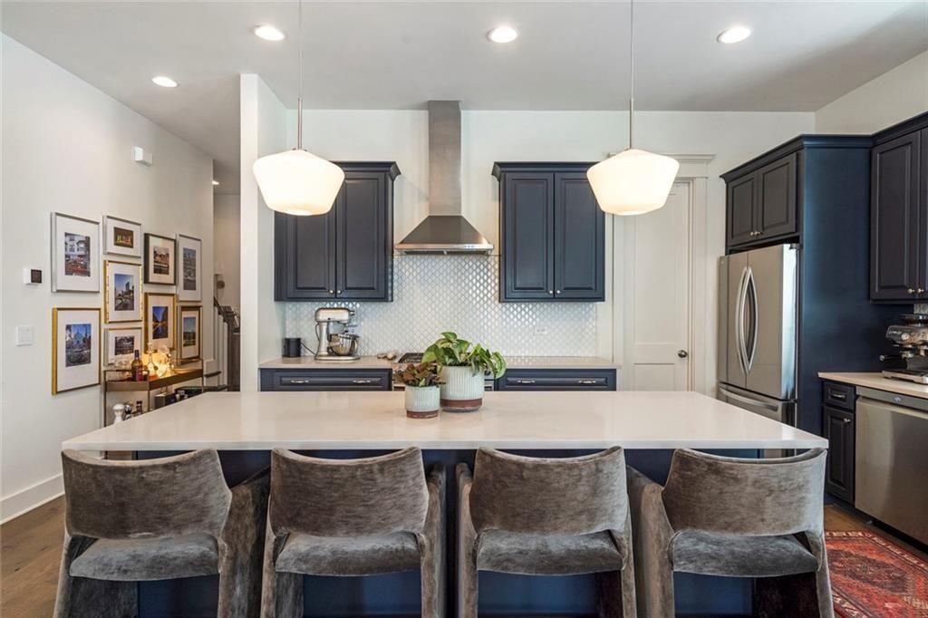 822 Grove Bend Decatur, GA 30030 - Photo 10 of 34 Gallery Image 10
