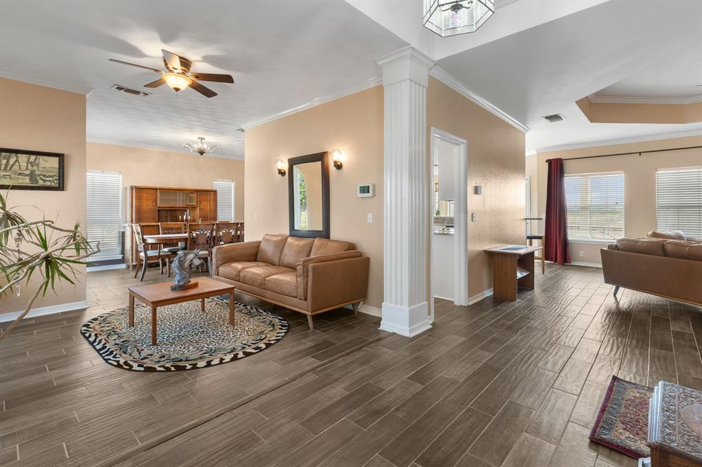 2991 Bell Road South Iowa Park, TX 76367 - Photo 5 of 30 Gallery Image 5
