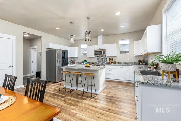 $679,900 | 35 Wapiti Ct Garden Valley, Garden Valley, ID 83622
