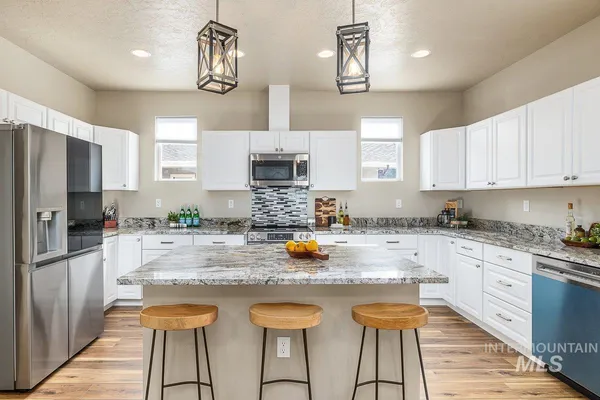 $679,900 | 35 Wapiti Ct Garden Valley, Garden Valley, ID 83622