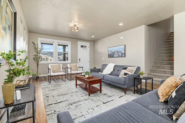 $679,900 | 35 Wapiti Ct Garden Valley, Garden Valley, ID 83622