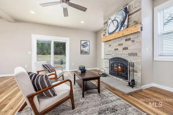 $679,900 | 35 Wapiti Ct Garden Valley, Garden Valley, ID 83622