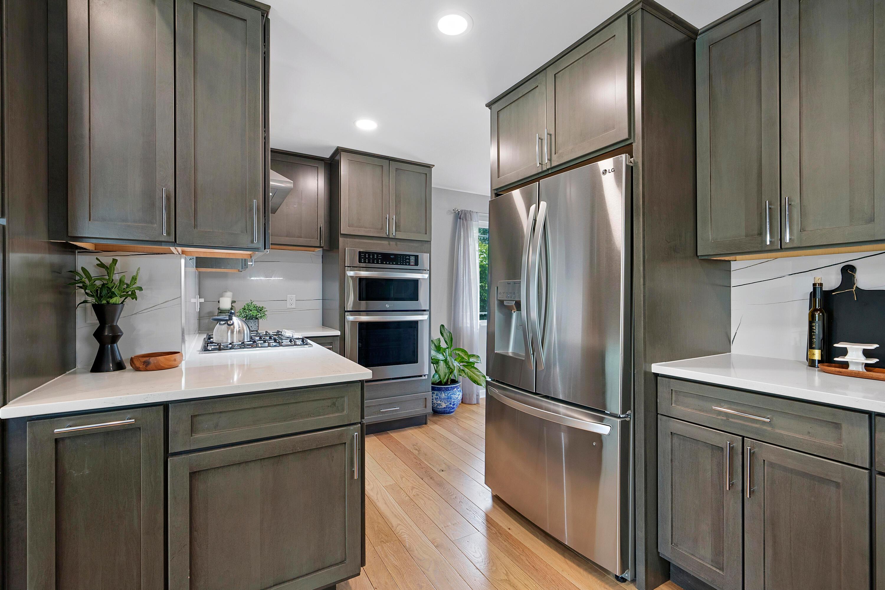 2225 Edgevale Road Columbus, OH 43221 - Photo 28 of 82 2225 Edgevale