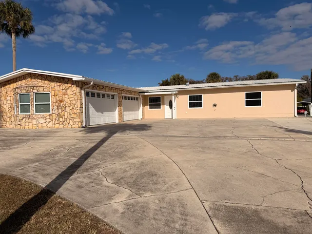 $575,000 | 2081 Southeast 24th Boulevard, Okeechobee, FL 34974