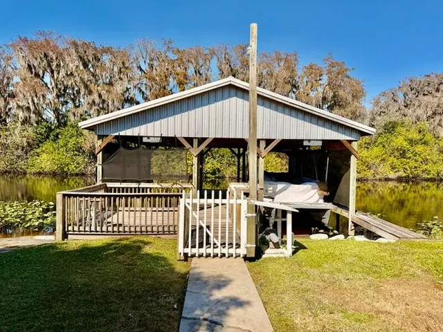 a view of a building with the outdoor space
