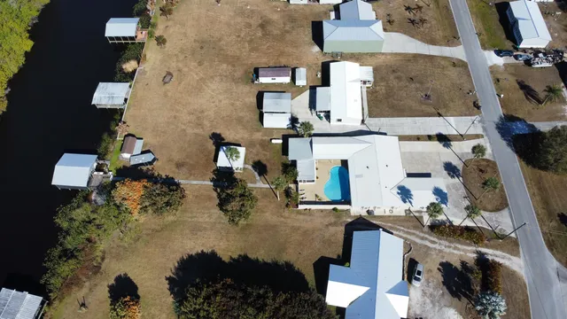 $575,000 | 2081 Southeast 24th Boulevard, Okeechobee, FL 34974