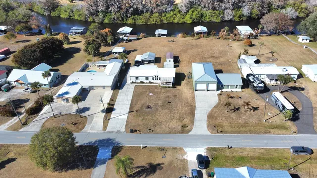 $575,000 | 2081 Southeast 24th Boulevard, Okeechobee, FL 34974