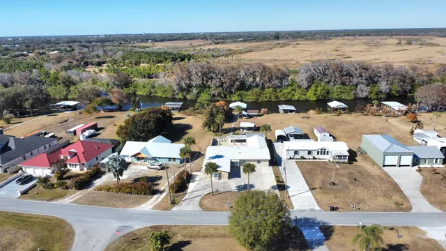 $575,000 | 2081 Southeast 24th Boulevard, Okeechobee, FL 34974