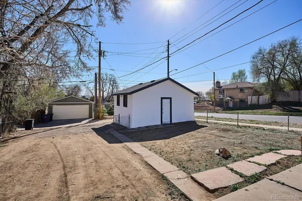 $3,500 | 802 Julian Street, Denver, CO 80204