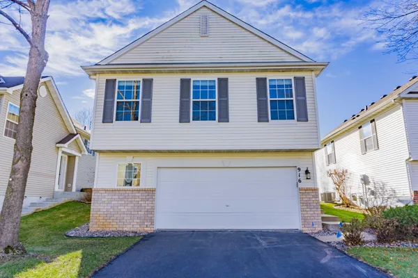 $2,850 | 916 Parkside Boulevard, Hopkins, MN 55343