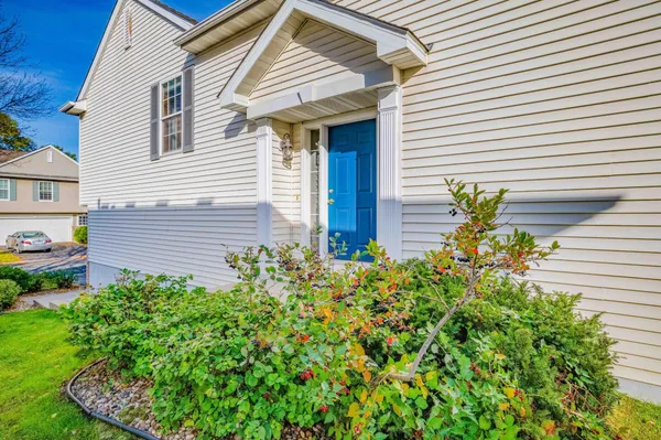 $2,850 | 916 Parkside Boulevard, Hopkins, MN 55343