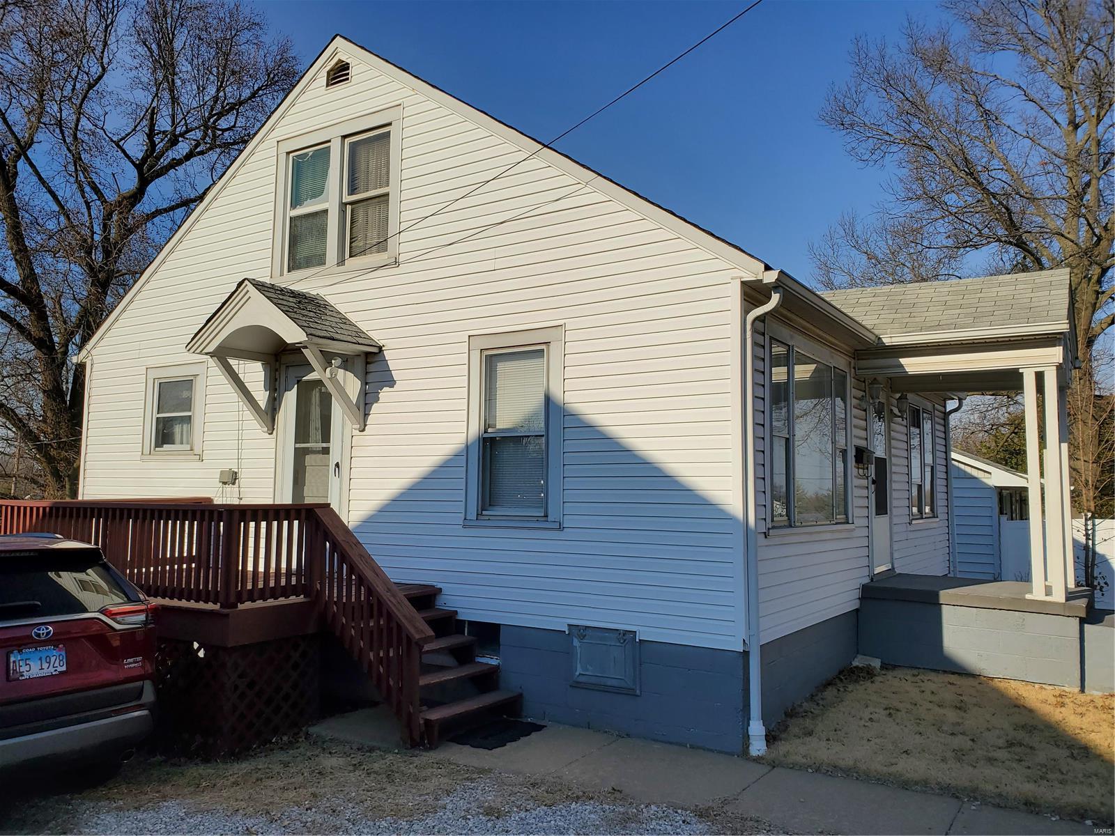 2011 State Street Chester, IL 62233 - Photo 4 of 27