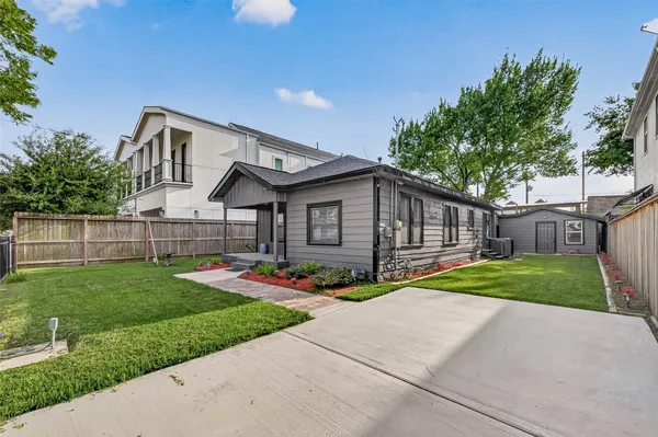 $2,550 | 1507 Laird Street, Houston, TX 77008