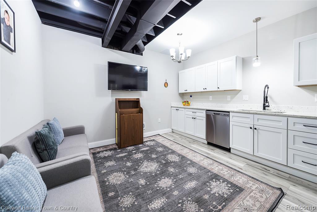 1293 Brighton Lake Road Brighton, MI 48116 - Photo 50 of 62 Gallery Image 50
