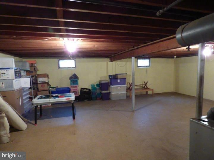 8 Cardinal Road Mercerville, NJ 08619 - Photo 22 of 25