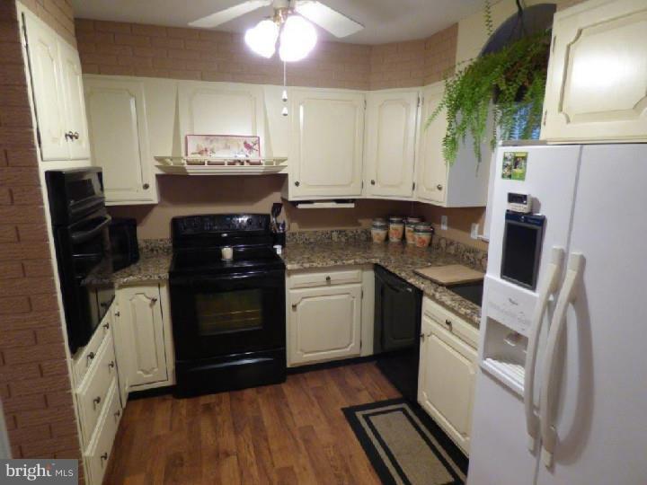 8 Cardinal Road Mercerville, NJ 08619 - Photo 6 of 25