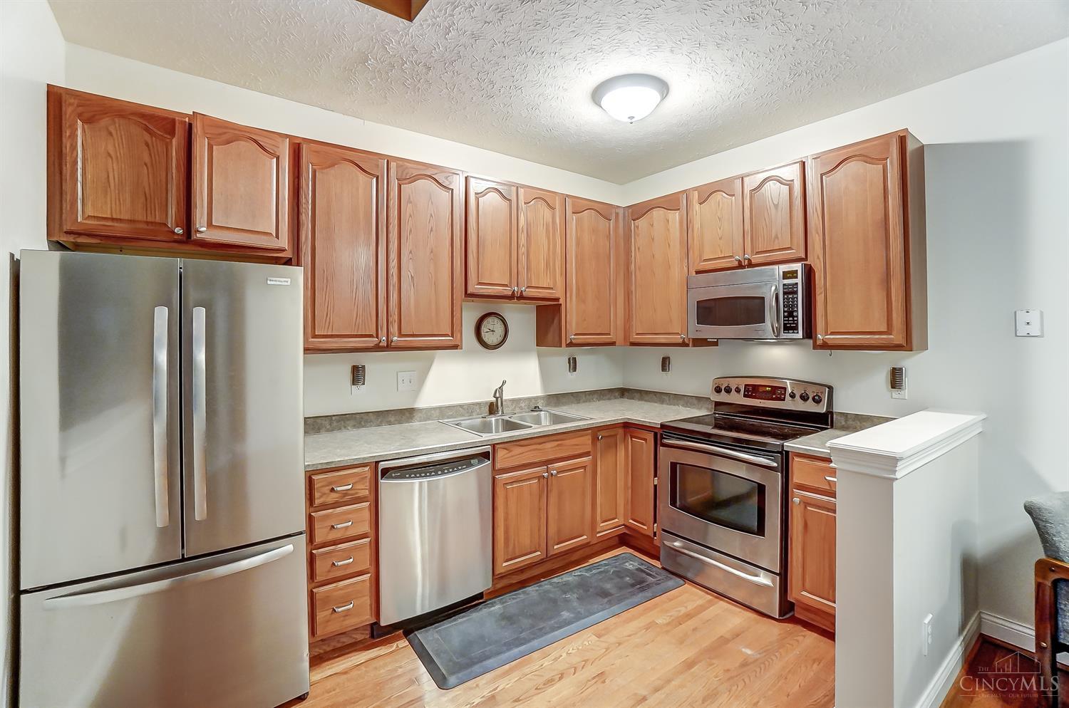 6707 Cheviot Road Cincinnati, OH 45247 - Photo 14 of 36