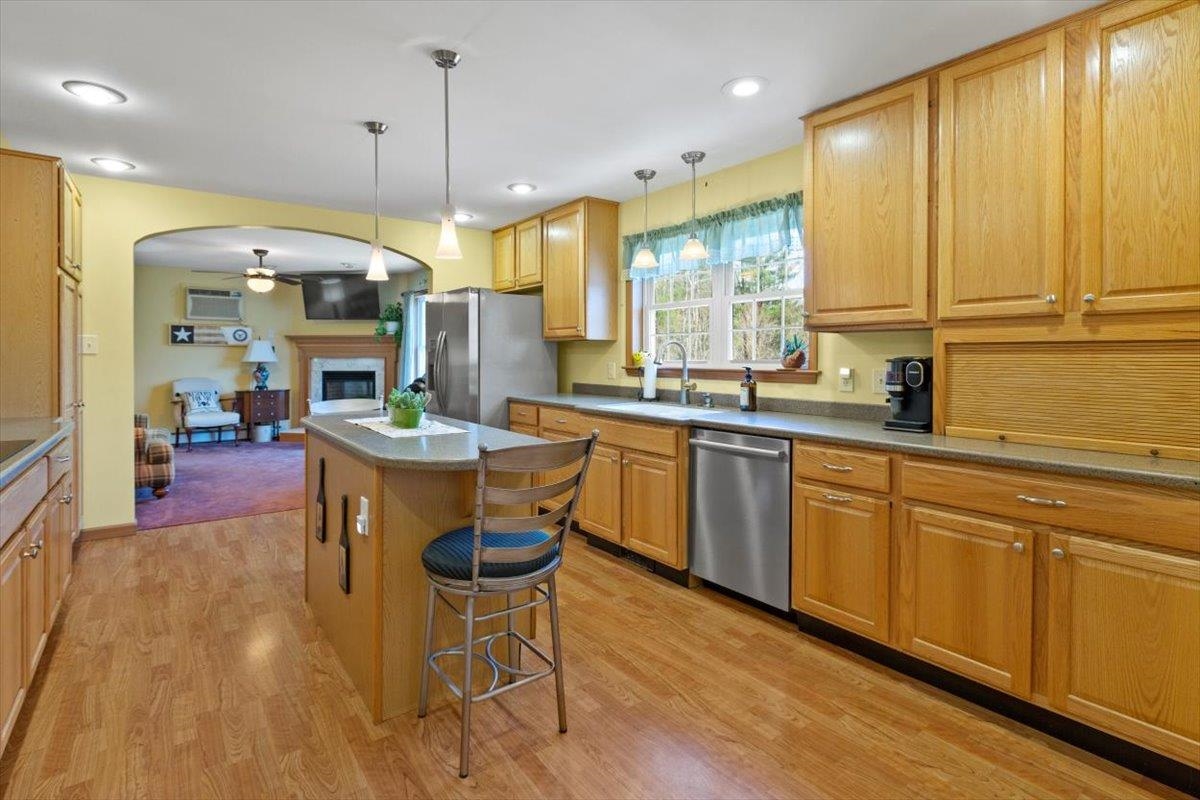 1346 Barber Pond Road Pownal, VT 05261 - Photo 13 of 40