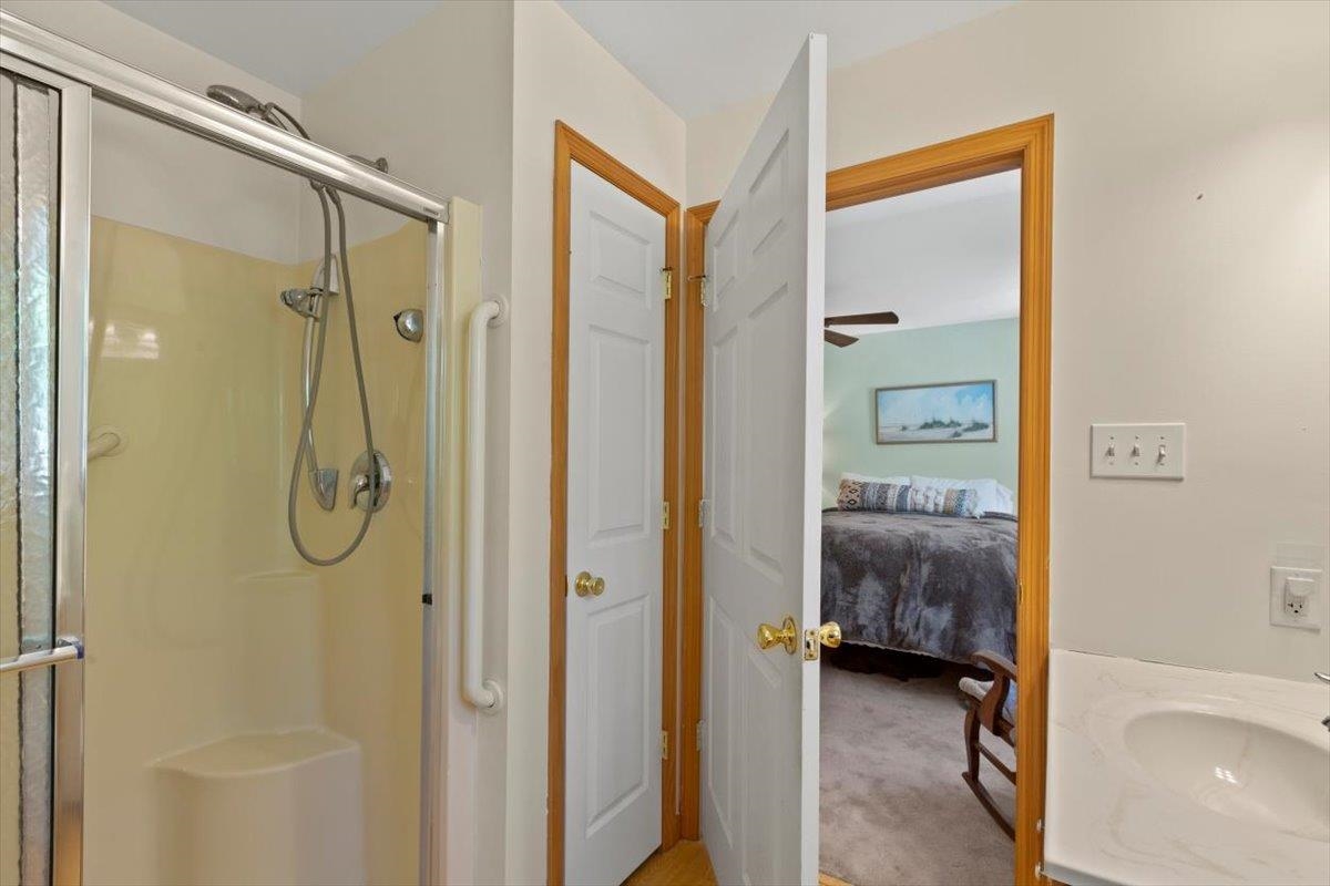1346 Barber Pond Road Pownal, VT 05261 - Photo 22 of 40