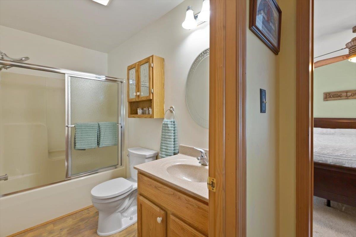 1346 Barber Pond Road Pownal, VT 05261 - Photo 27 of 40