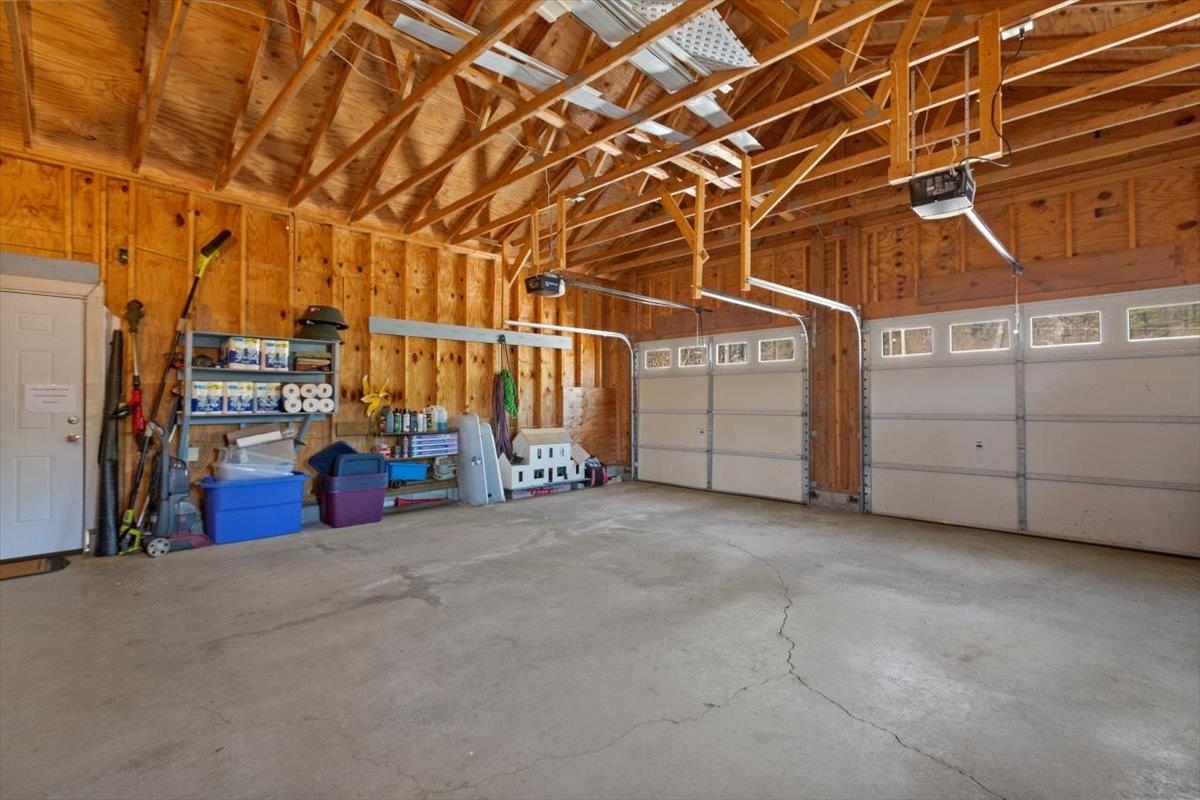 1346 Barber Pond Road Pownal, VT 05261 - Photo 6 of 40