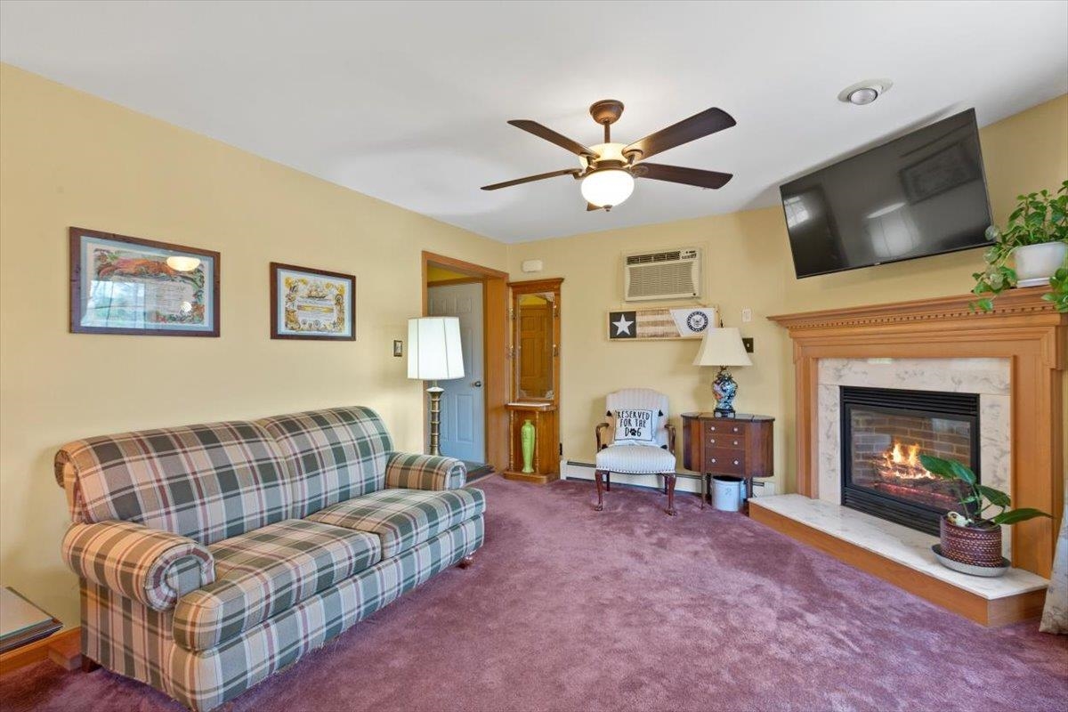 1346 Barber Pond Road Pownal, VT 05261 - Photo 9 of 40