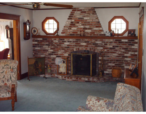 39 Richardson Road Lynn, MA 01904 - Photo 10 of 12 Gallery Image 10