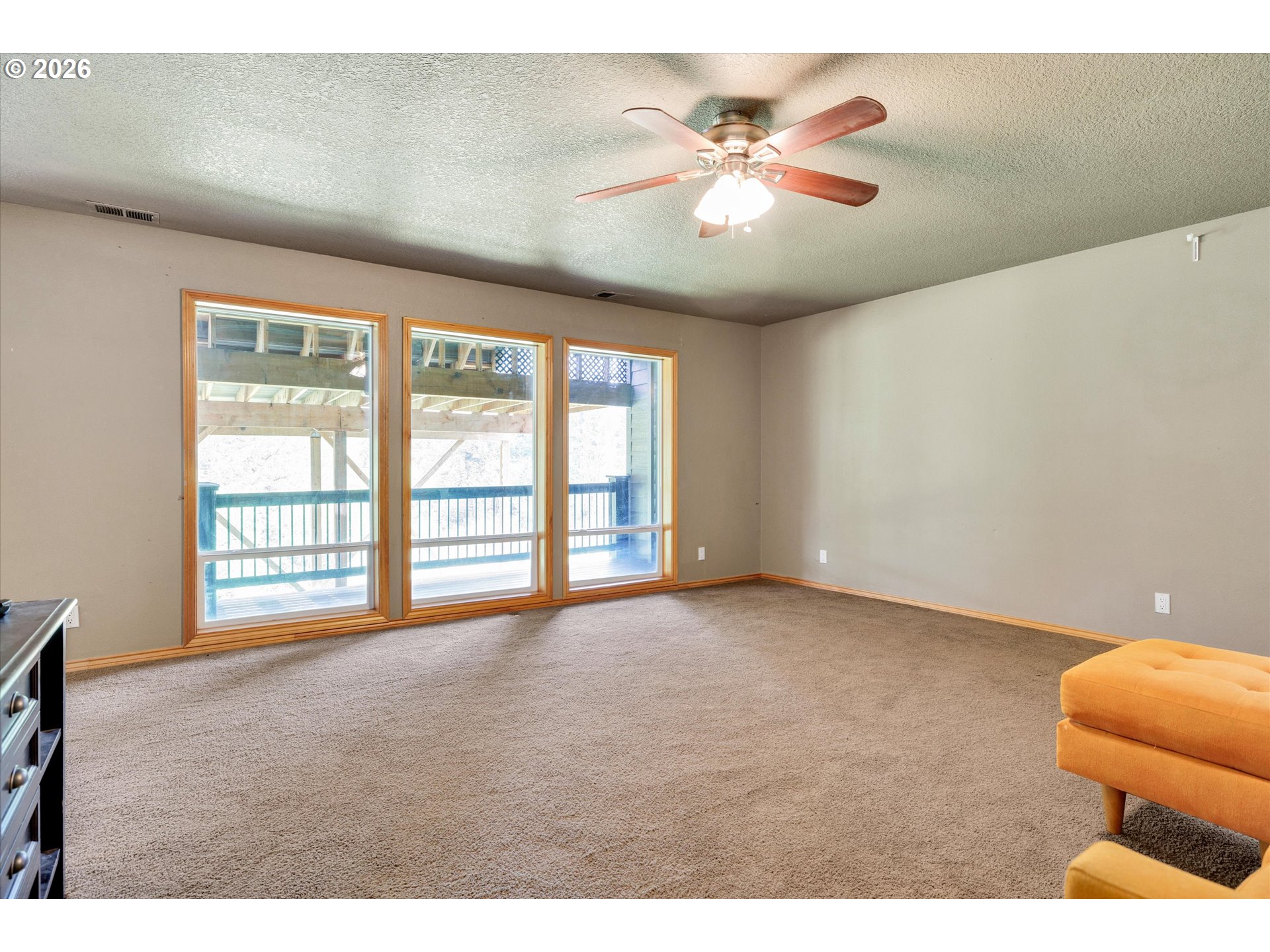 20530 South Leland Road Oregon City, OR 97045 - Photo 20 of 48 Family Room