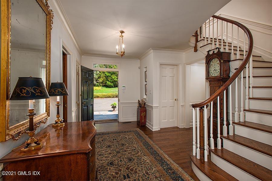 538 Round Hill Road Greenwich, CT 06831 - Photo 4 of 22 Levion-041817-P17