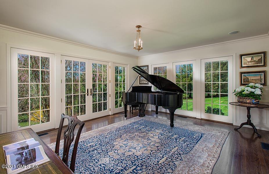 538 Round Hill Road Greenwich, CT 06831 - Photo 8 of 22 Levion-041817-P14