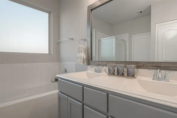 $1,950 | 5207 Chester Springs Lane, Katy, TX 77449