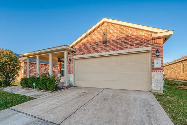 $1,950 | 5207 Chester Springs Lane, Katy, TX 77449