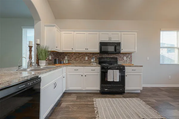 $1,950 | 5207 Chester Springs Lane, Katy, TX 77449