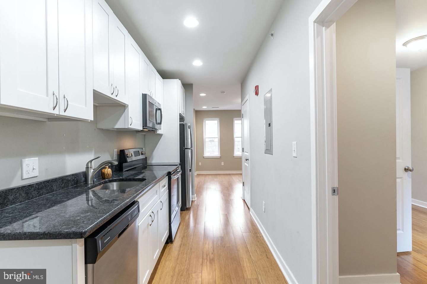 616 South 4th Street, Unit 2F Philadelphia, PA 19147 - Photo 1 of 21