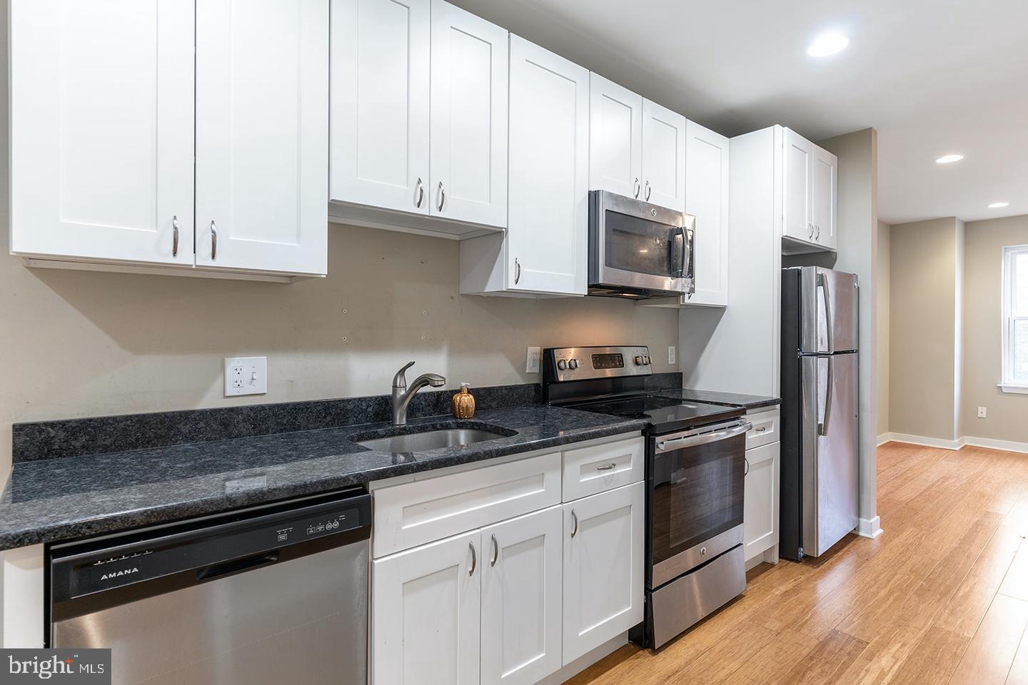 616 South 4th Street, Unit 2F Philadelphia, PA 19147 - Photo 2 of 21