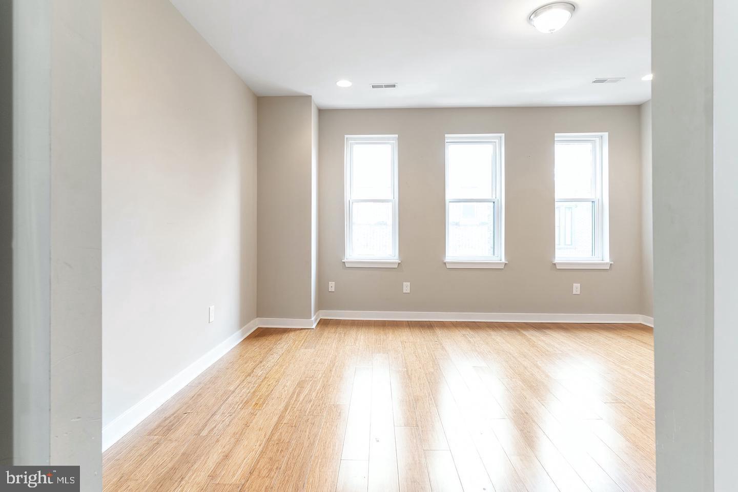 616 South 4th Street, Unit 2F Philadelphia, PA 19147 - Photo 8 of 21