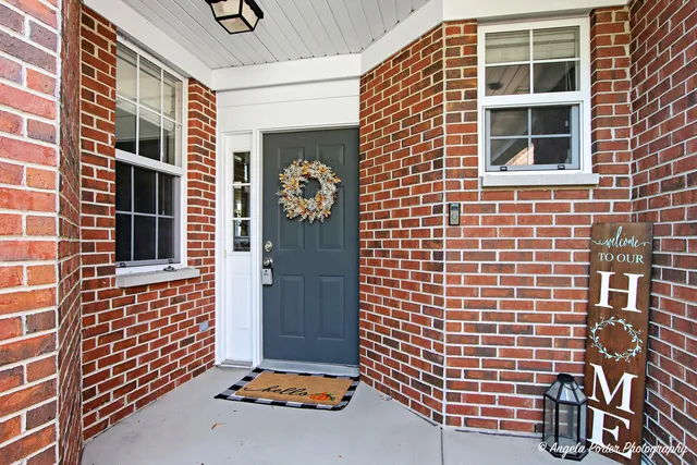 $265,000 | 507 Legend Lane, McHenry, IL 60050