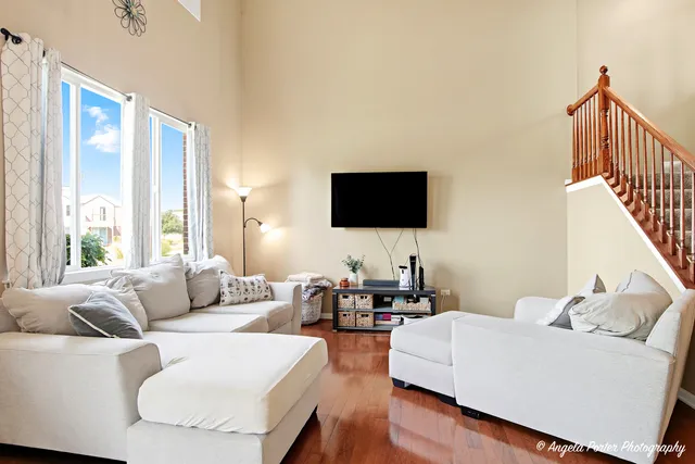 $265,000 | 507 Legend Lane, McHenry, IL 60050