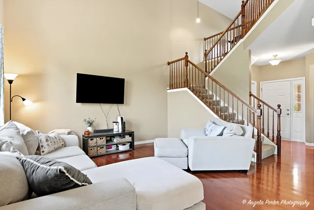 $265,000 | 507 Legend Lane, McHenry, IL 60050