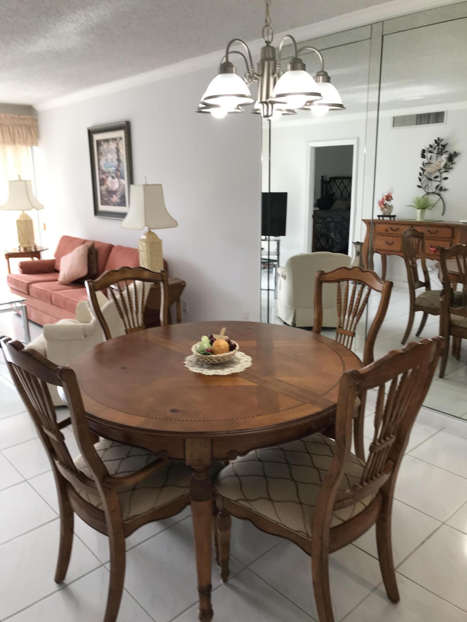 771 Jeffery Street, Unit 201 Boca Raton, FL 33487 - Photo 6 of 27 IMG_0073