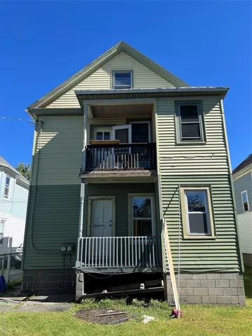 $2,175 | 46 Manitou Avenue, Unit 1, Poughkeepsie, NY 12603
