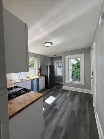 $2,175 | 46 Manitou Avenue, Unit 1, Poughkeepsie, NY 12603