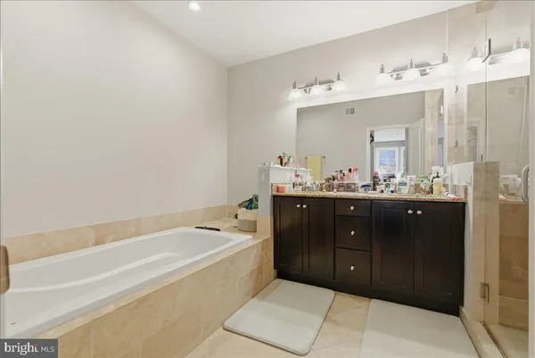 $5,000 | 1418 North Rhodes Street, Unit B107, Arlington, VA 22209