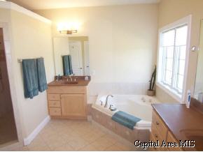 4204 Foxhall Lane Springfield, IL 62711 - Photo 8 of 9