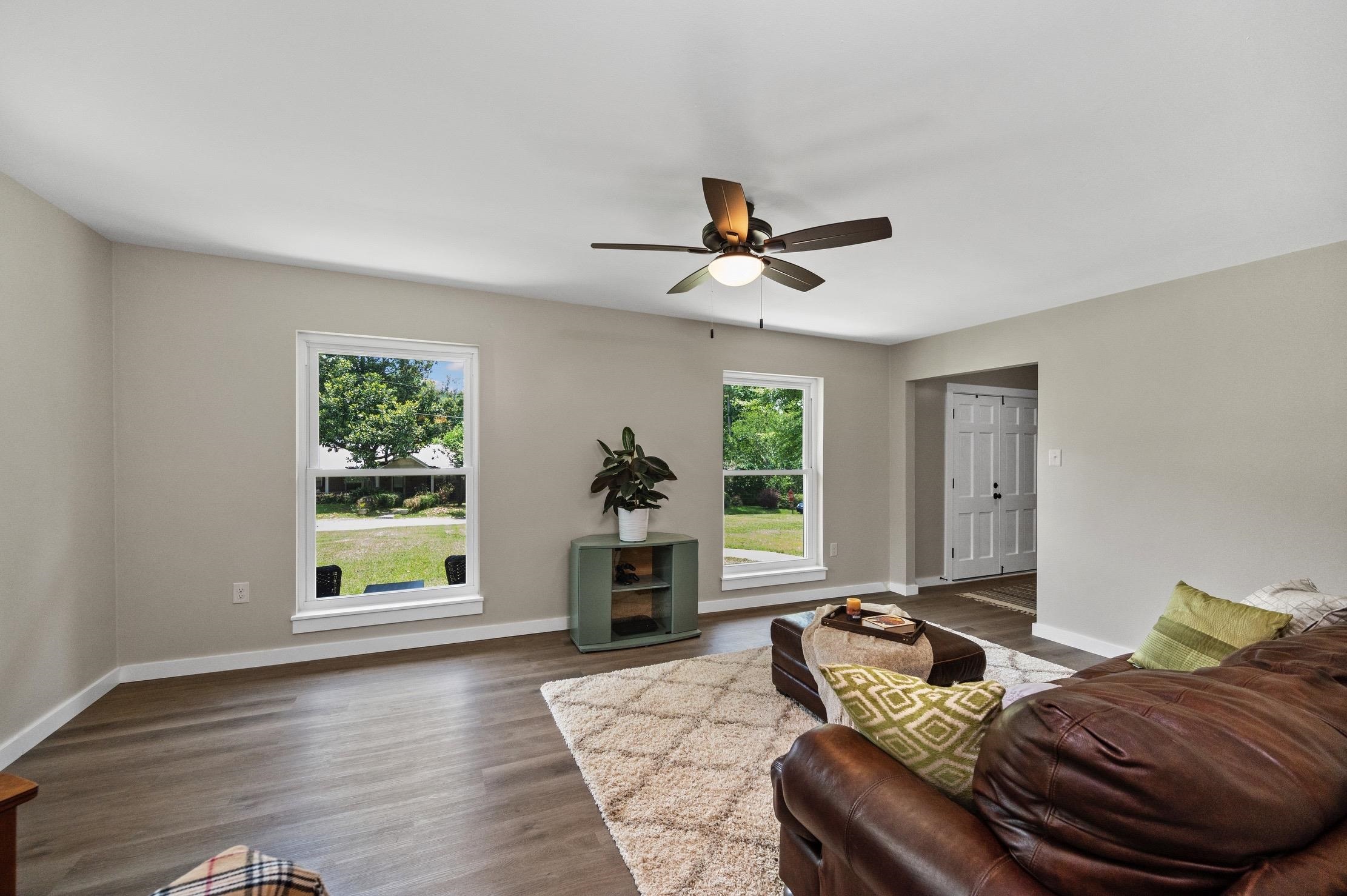 112 Sara Avenue East Daphne, AL 36527 - Photo 23 of 43