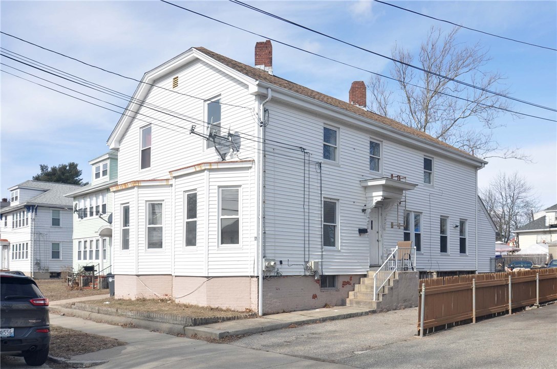17 Rounds Avenue Providence, RI 02907 - Photo 2 of 23 Gallery Image 2