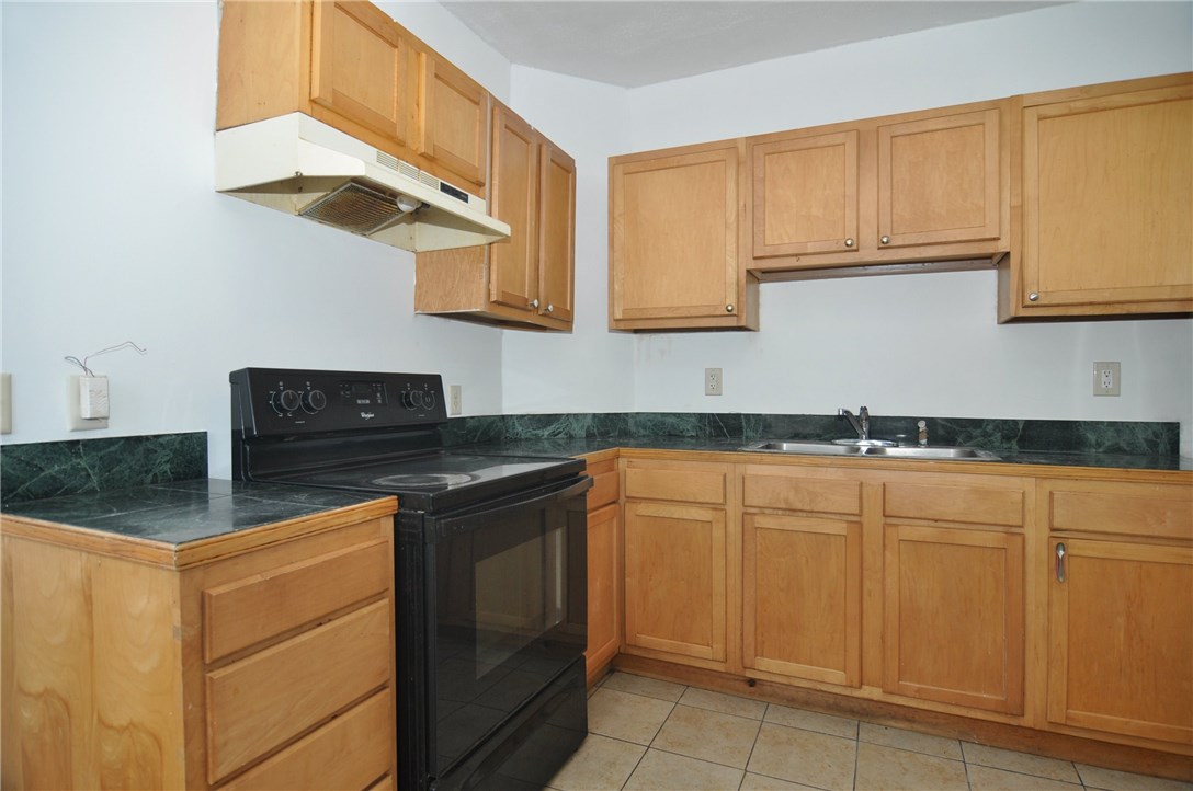 17 Rounds Avenue Providence, RI 02907 - Photo 6 of 23 Gallery Image 6