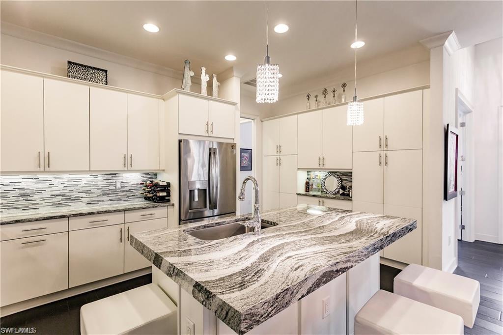 7157 Dominica Drive Naples, FL 34113 - Photo 3 of 26