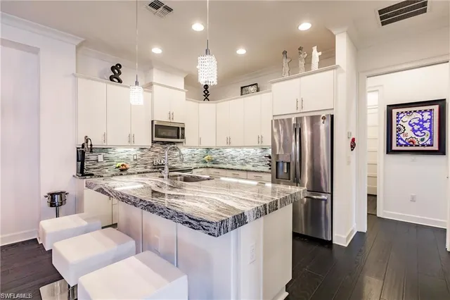 $9,500 | 7157 Dominica Drive, Naples, FL 34113